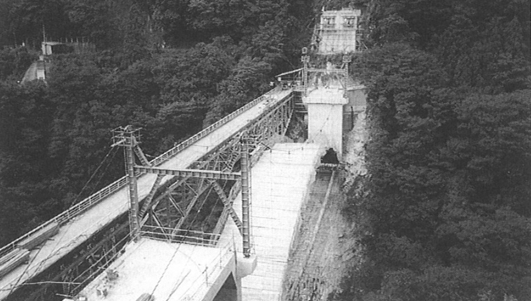 Re: ���g�S�� (�摜�T�C�Y: 1047�~594 220kB)